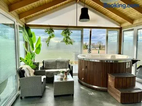 Deluxe Studio with Sauna and Jacuzzi - Adults only - Image 3