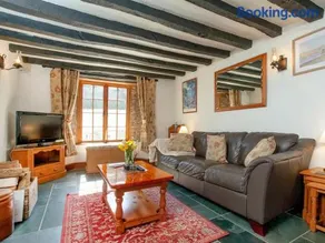 Hope Cottage - chocolate box thatch in Chittlehampton, North Devon - Image 2