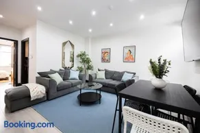 Stylish Didsbury Apartment - Walk to Train Station - Image 3