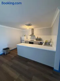 Atlantis Apartment - Image 3