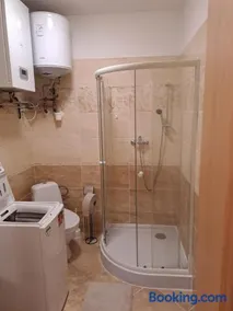 Útulný apartmán 1 s vlastným parkovaním - Image 1