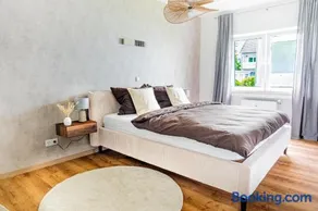 Modern Stay - Image 2
