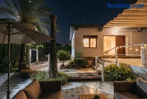 Villa Entrepinos - Jardín, piscina y tranquilidad - Image 2