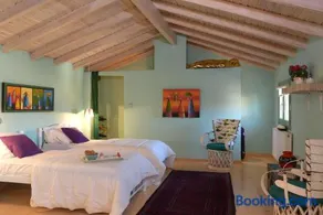 Glavounos House - Image 1