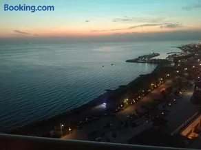 Prime Plaza Porto Towers Stay Hotel VIP - Image 1