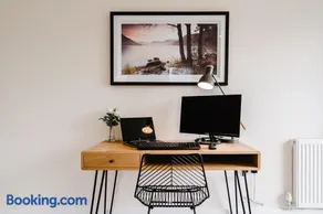 Tailored Stays - Science Park Apartments - Image 1