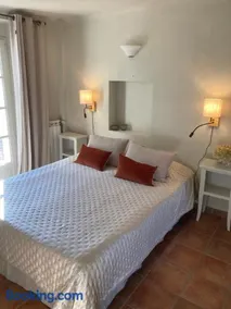 La Bastide de Villecroze - Image 3