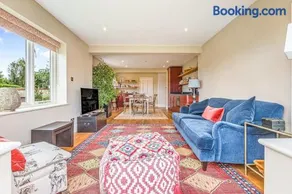 Fieldview Cottage - Image 3