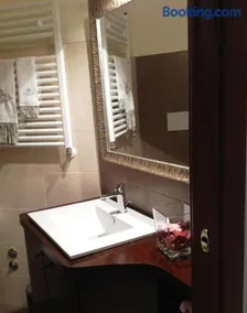 Cherry House Bed&Breakfast - Image 3