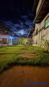 Sítio Encanto Singelo - Casa completa em condomínio com piscina aquecida e área gourmet - Image 2