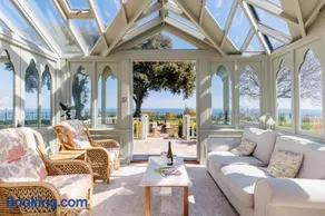 Old Vicarage Garden Apartment, Duplex Residence, Breathtaking sea views Over Shanklin Bay - Shanklin Old Village, fantastic family getaway! - Image 4