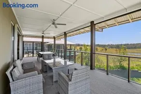 Mountain Majesty with Poolside Relaxing Getaway - Image 2
