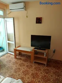 Studio and 1bedroom apartment Burgas - Economy - Image 1