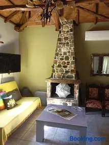 Stone and Serenity Cottage - Image 2