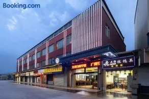 Baiyun Airport Grand Hyaat airport hotel - Image 2
