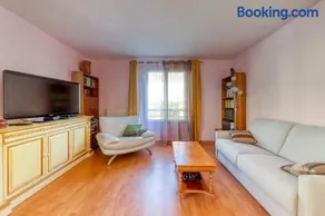 Amilly Park Proche Disneyland 6 personnes 2 chambres Terrasse pk privé en sous sol - Image 3