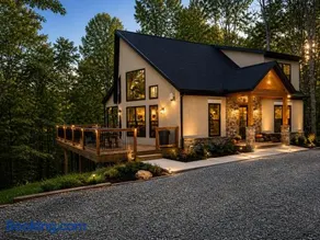 The Quana - Hot tub, fire pit, and Huge Entertainment Area - Image 1