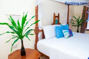 Tembo Court Beach Cottage - Image 4