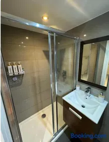 Ramonas Room - Image 4