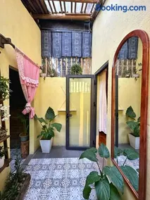 Maison de Hill Home - Image 1