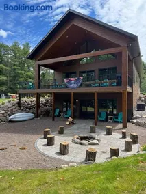 New 5BR Lakehouse on Round Lake Private Waterfront Estate Dock Fire Pit Panoramic Lake Views - Image 1