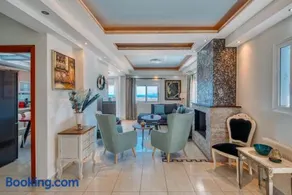 Villa Eleftheria with heated pool - Image 4