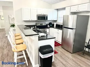 Charming Spacious Get Away - Image 5
