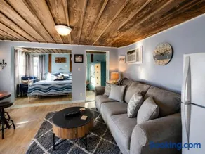 Lakefront Condo Near Town and Marina with Firepit Joys - Image 2