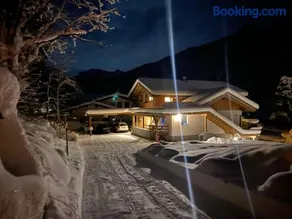 Living Mountain Lodge - Image 4