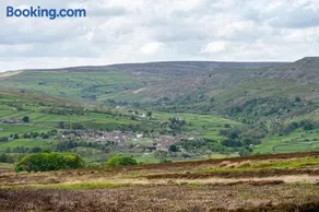 Reeth, Yorkshire, walking & cycling routes - Image 3
