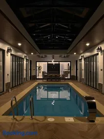 Elite Cozy Home 5BR5B, BBQ, Karaoke, Netflix, Near MITC - Image 1