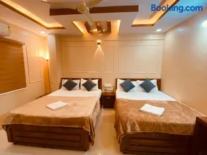 AL MANAL 302 Premium Suites 5bedroom - Image 2