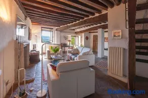 Town House with Garden and Piano - Image 1