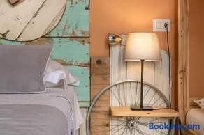 Bed and Breakfast Bric & Brac - Image 1