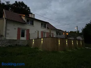 Insolite, Familial en 3 étoiles, Truffe et Spa - Image 2