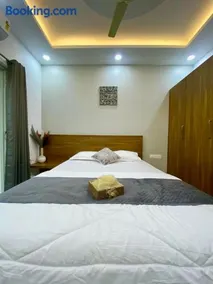 Dream house-1 BHK Apartment in Siolim with party Pool - Image 2