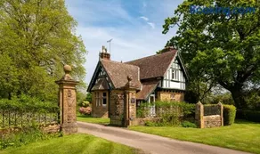 Estate Lodge Sleeps 5 on The Jurassic Coast Devon - Image 1
