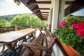 Bran Chalet - Image 2