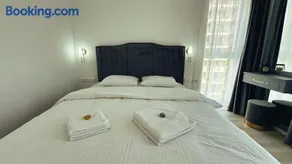 NEO Sase - Denya Forest -near Amazonia - private parking - Image 2