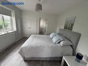 Hamble House Holiday Let - Image 3
