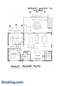 The Pelican Palace Your Perfect Retreat Absolute waterfront, Stunning Clear Water View and Direct Access to water - Image 2