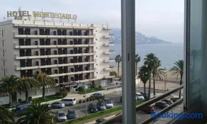 Appartement Première Ligne de mer avec piscine - Image 1