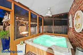 Upgraded Lux Retreat Coconut Creek with Hot Tub and Pool - Image 1