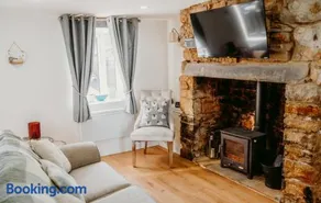 Gwens House - Image 2