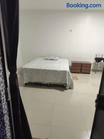 Casa em frente ao parque da cidade - Image 1