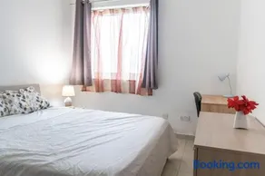 Amazing and Spacious w Side sea View - Image 3