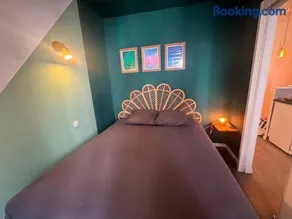 Charming 2-Bedroom Apartment in Pariss Vibrant 19th Arrondissement - Image 3