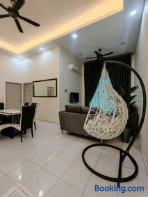 Cozy CR Homestay Nilai Pajam with Netflix WiFi - Image 4