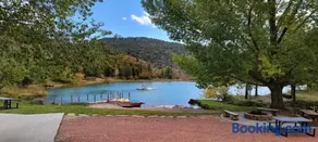 PRIVATE LAKE HOUSE, 100 ACRES PRISTINE FARMLAND! - Image 2