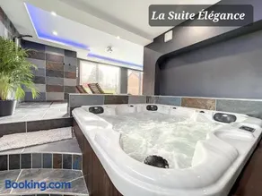 Chambre avec spa, piscine et sauna privatif - Image 1